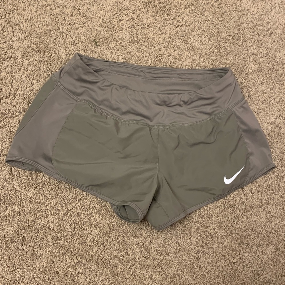 Grey 2.5” Nike shorts